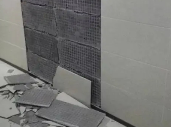 梅江瓷砖空鼓维修公司分享下梅江墙砖松动维修的知识